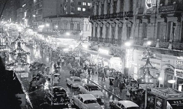 Ασπρόμαυρα Χριστούγεννα στην Αθήνα του 1960! (εικόνες)
